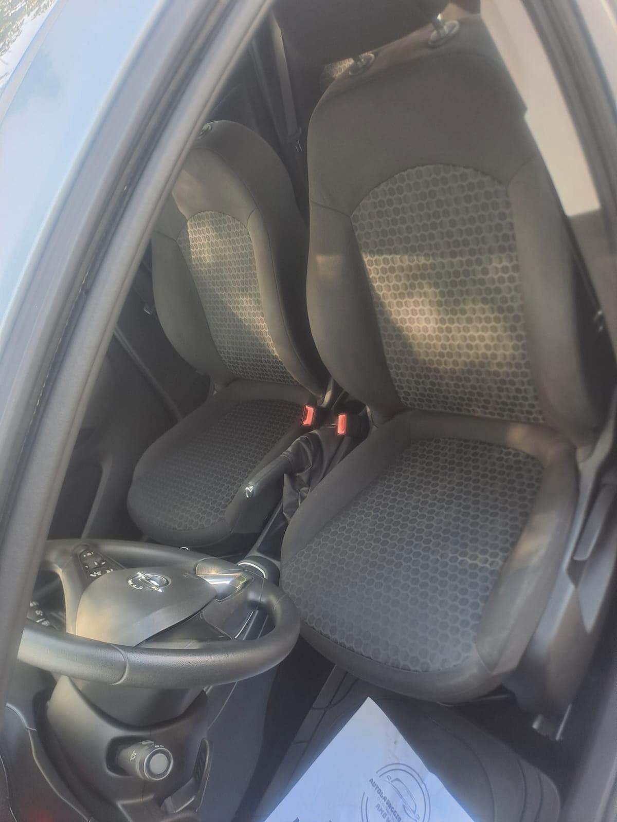 Opel Corsa 1.2 5 porte Innovation km 78mila