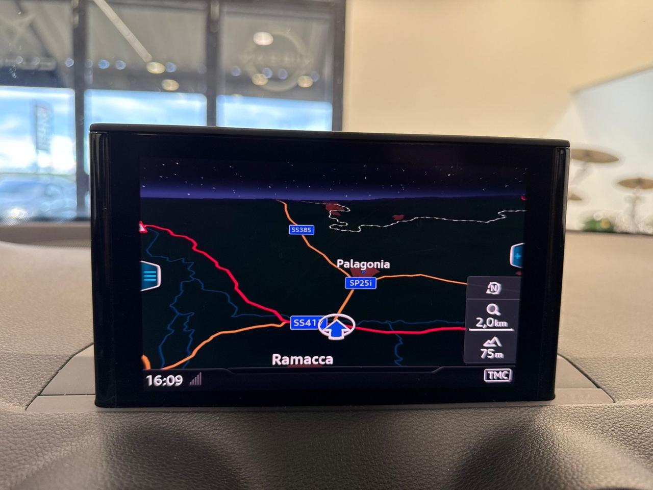 Audi Q2 30 TDI S tronic Design 2019