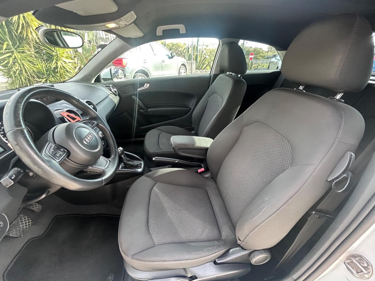 Audi A1 1.6 TDI S tronic Attraction