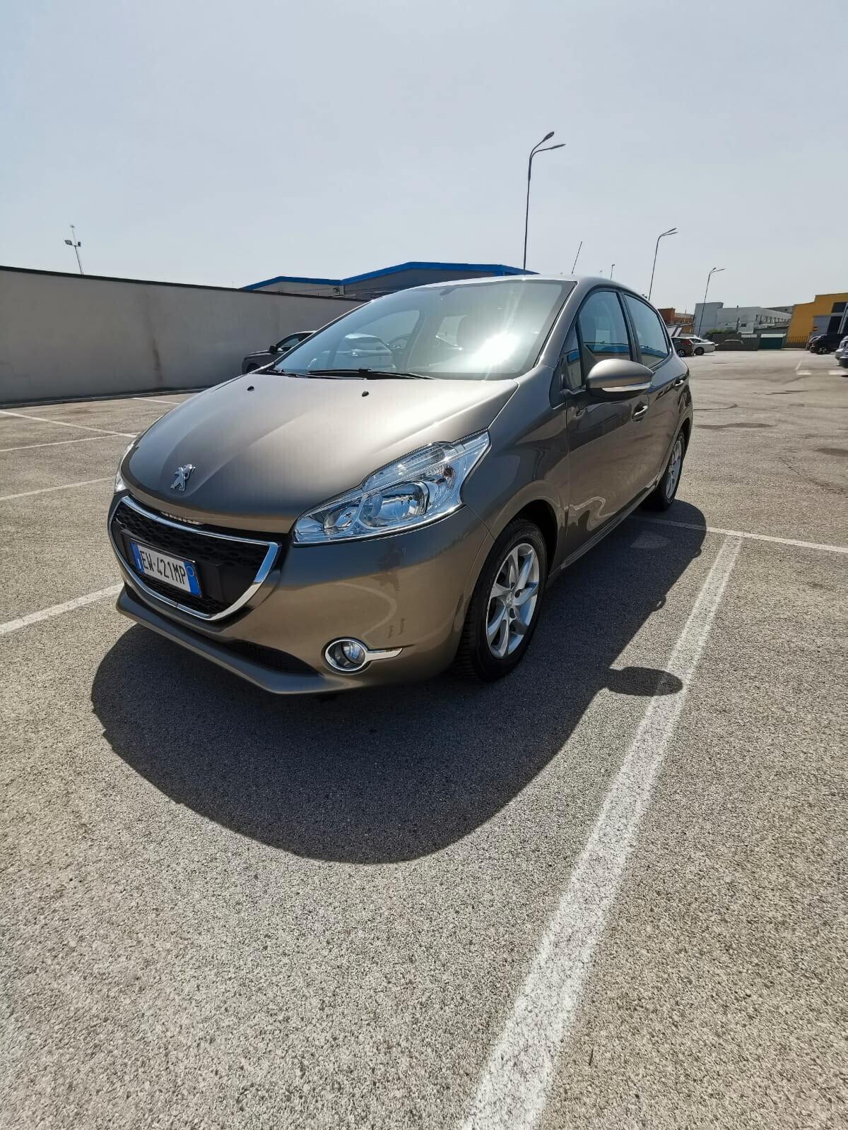 Peugeot 208 1.4 HDi 68 CV 5P. Active solo km.108000