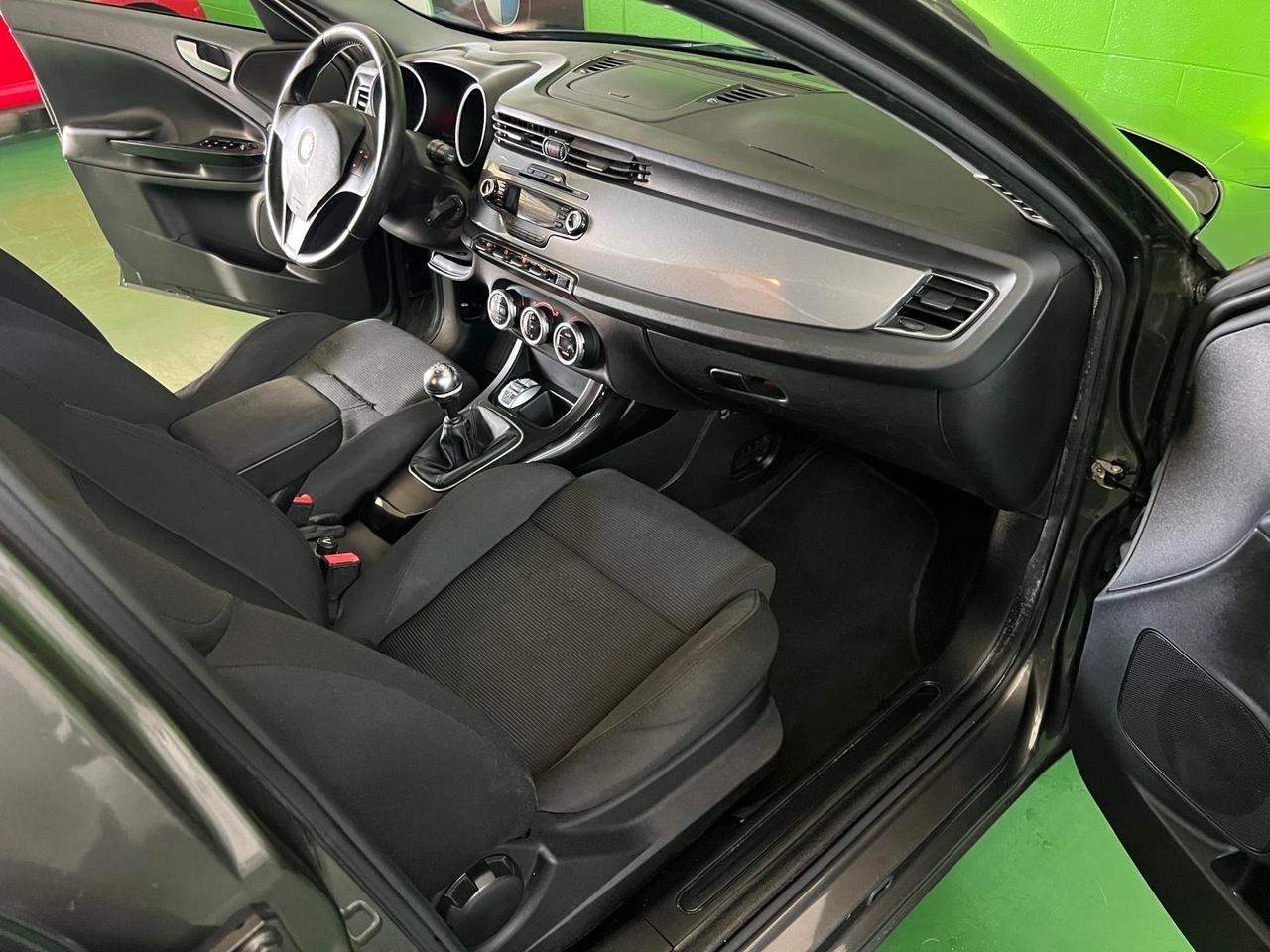 Alfa Romeo Giulietta 1.6 JTDm-2 105 CV Exclusive