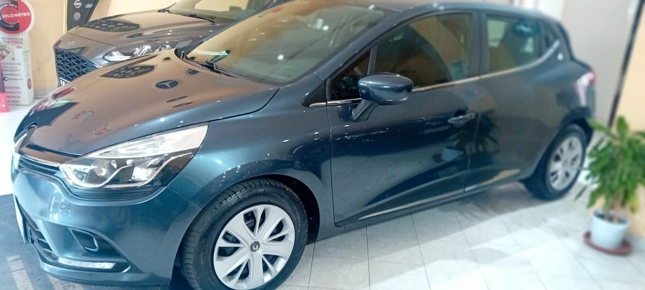 Renault Clio TCe 12V 90CV Start&Stop 5 porte Energy Intens