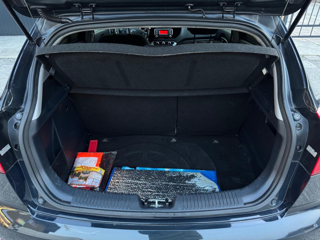 Kia Rio 1.2 Benzina 5p. NEOPATENTATI 85 CV