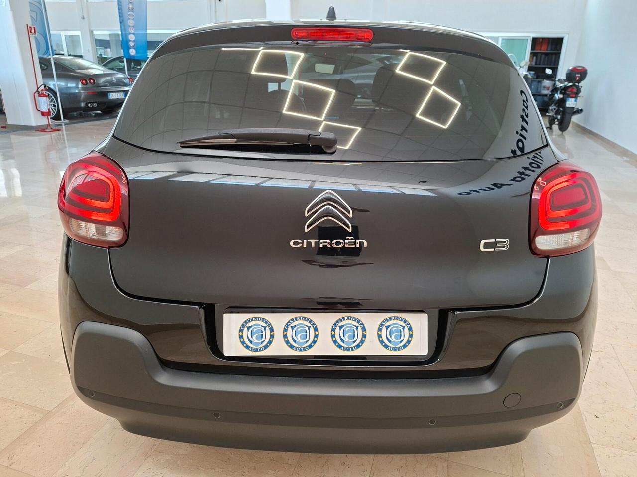 Citroen C3 PureTech 83 S&S Max con KM 15850 !!!