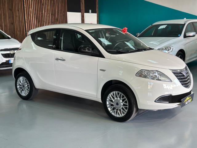 LANCIA Ypsilon 0.9 TwinAir 85 CV 5 porte Metano Ecochic Elefantin