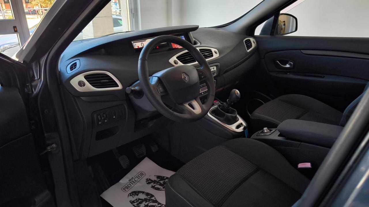 Renault Scenic Scénic X-Mod 1.5 dCi 110CV Luxe