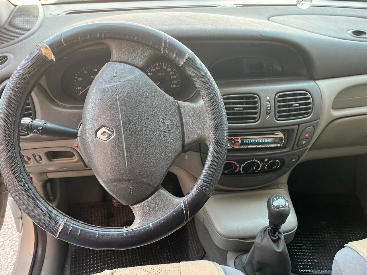 Renault Megane Mégane Scénic 1.9 dTi cat RXE