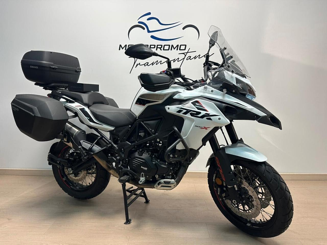 BENELLI TRK 502 X TRK502X + SET 3 VALIGE 2024