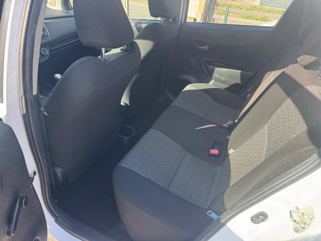 Toyota Yaris 1.0 5 porte Lounge NEOPATENTATI