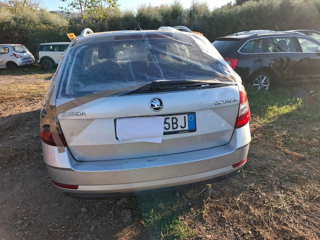 SKODA 1.6 TDI 17 AUTOMATICA INCIDENTATA MARCIANTE