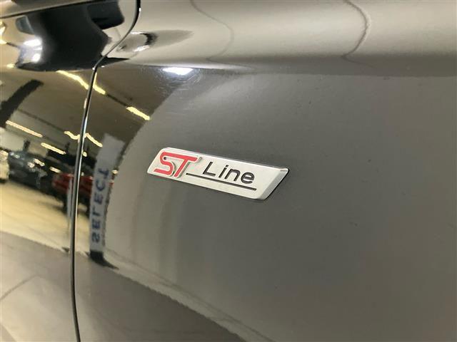 FORD Focus 5 Porte 1.0 EcoB. 125cv ST-Line e-Sh. Motore NUOVO