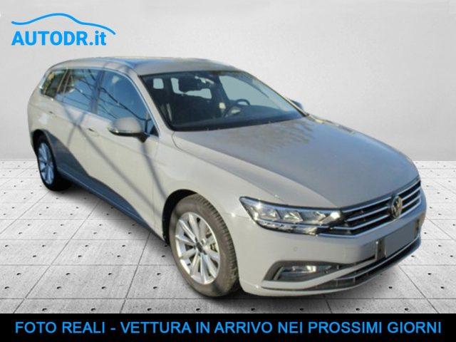 VOLKSWAGEN Passat Variant 2.0 TDI EVO DSG Business Fari LED, Navi, Ambient