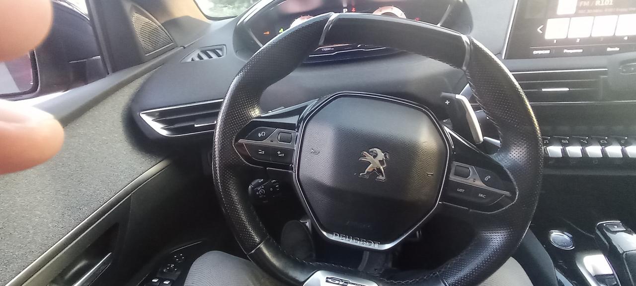 PEUGEOT 5008 BlueHDi 130 S&S EAT8 GT Line