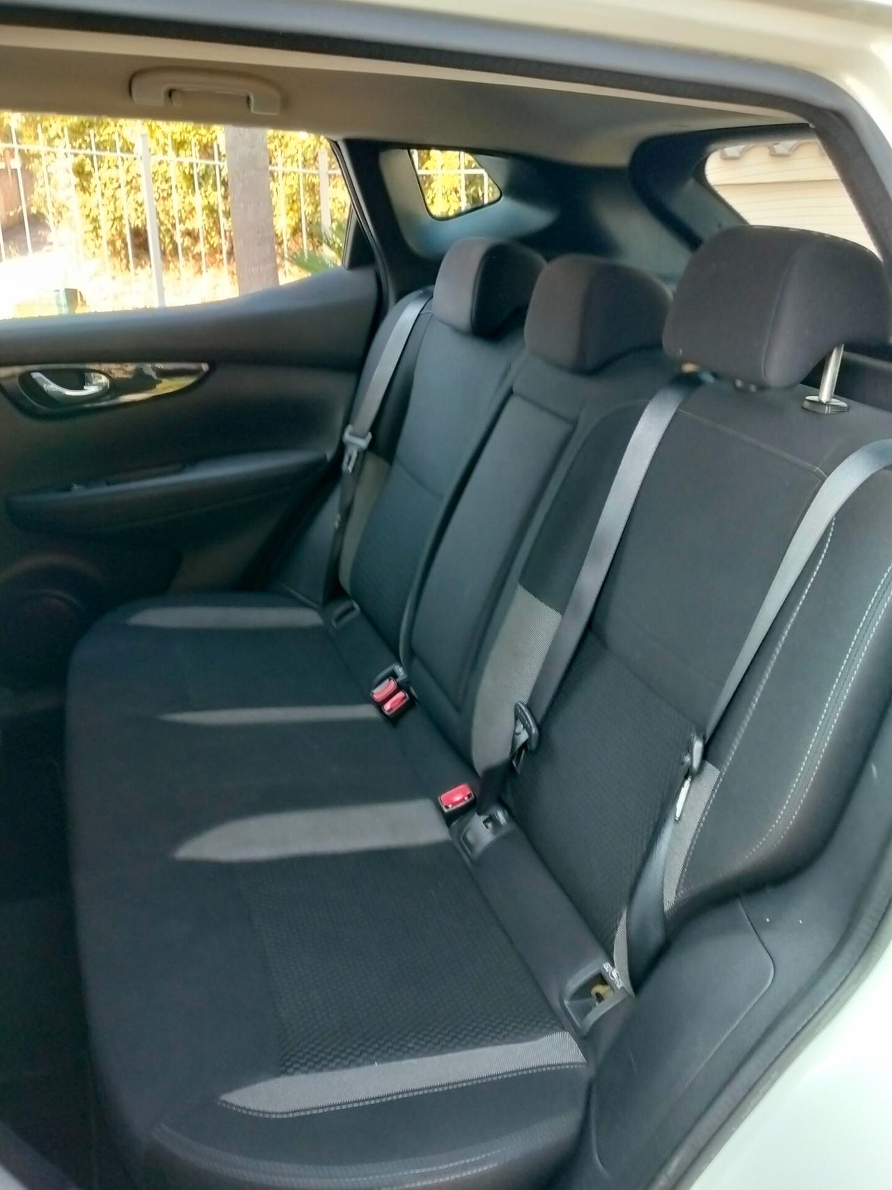 Nissan Qashqai 1.5 dCi N-Connecta