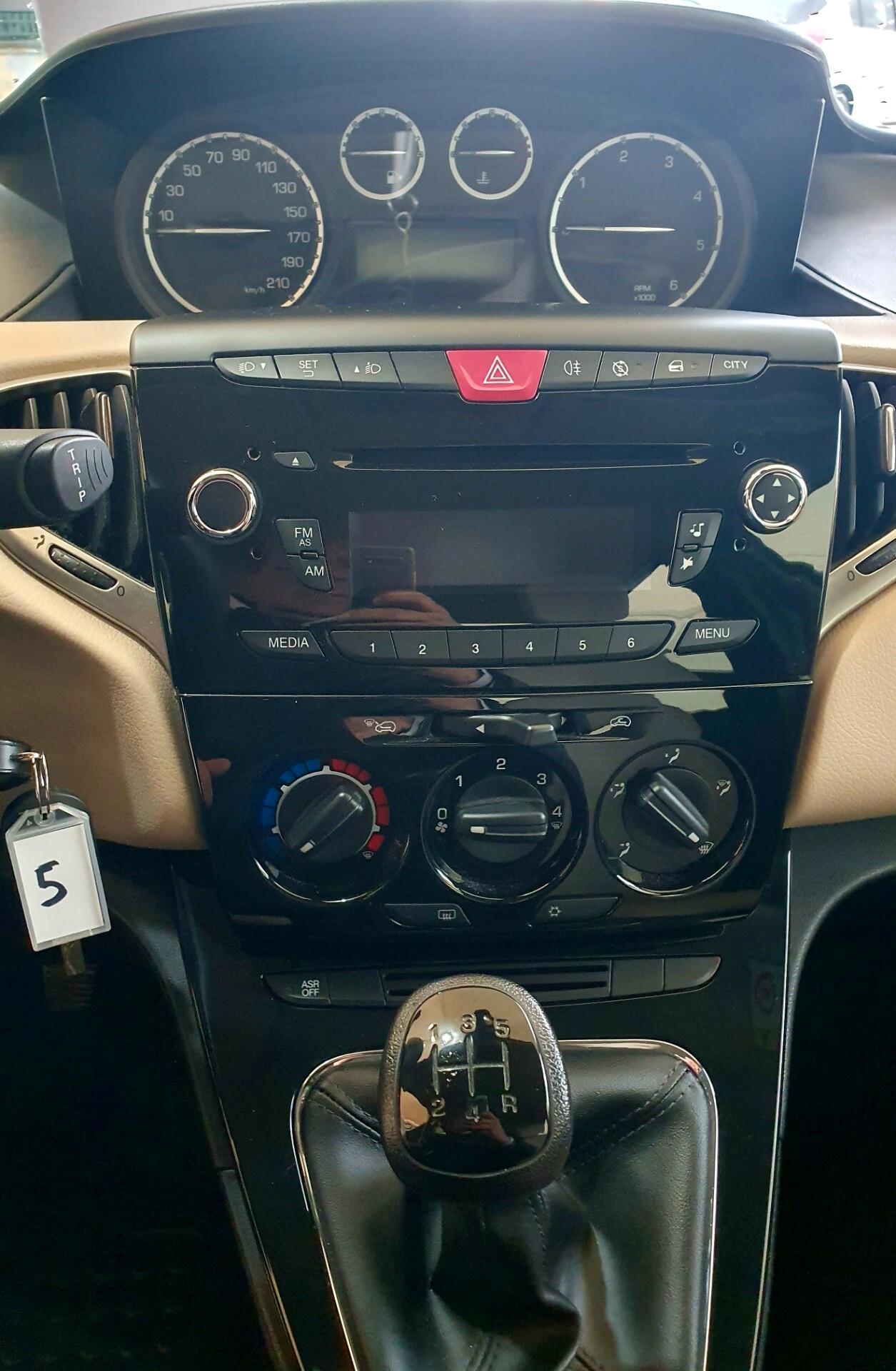 Lancia Ypsilon 1.3 MJT - 07/2015 - KM. 162000