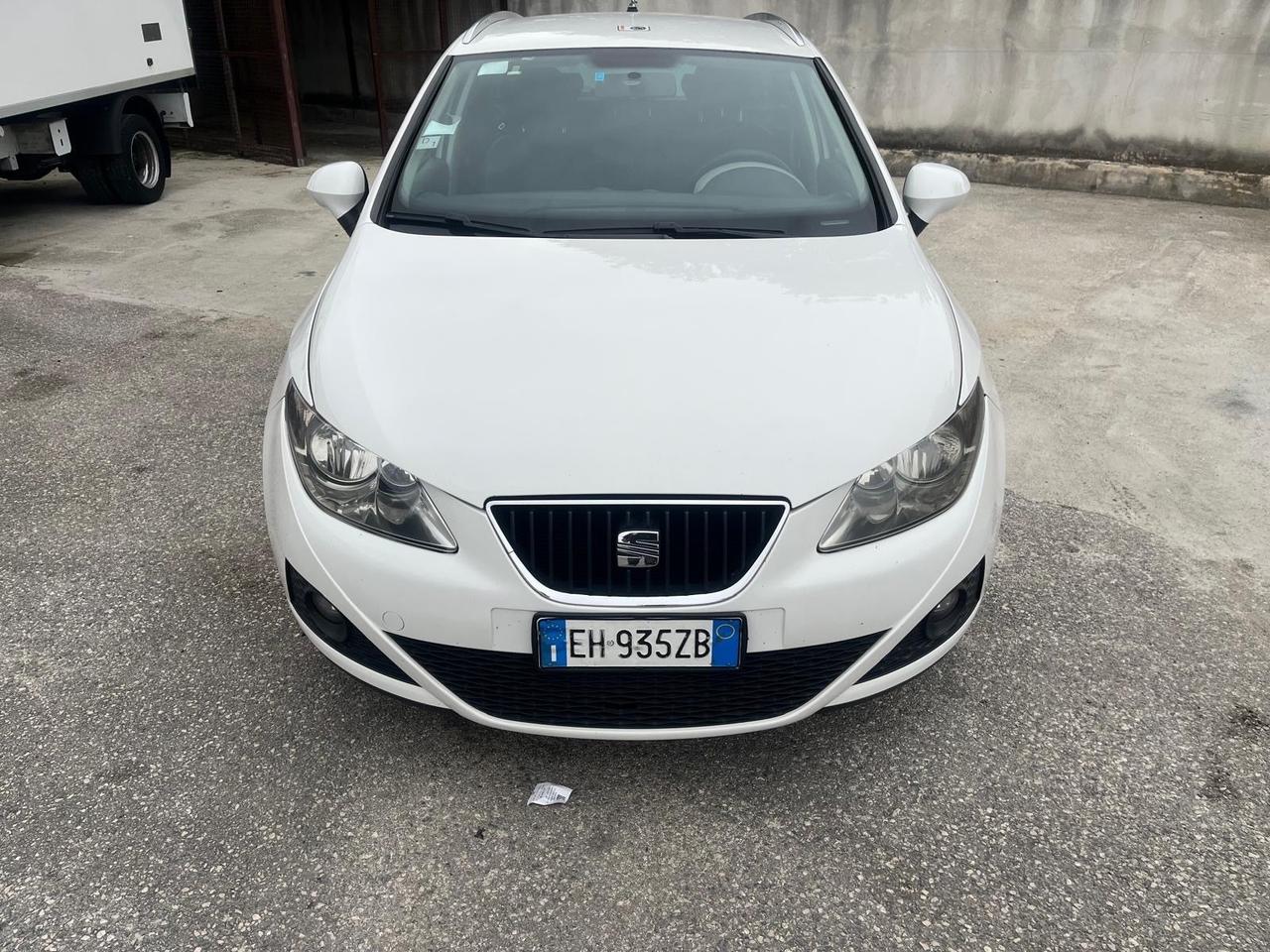 Seat Ibiza SW-1.6 tdi-full -2011