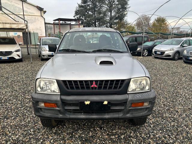 Mitsubishi L200 2.5 TDI 4WD Club Cab Pick-up GLS