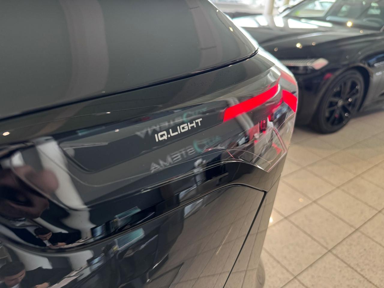 VOLKSWAGEN Tiguan III 2024 1.5 etsi R-Line 150cv dsg - SED. MASSAGGIANTI!