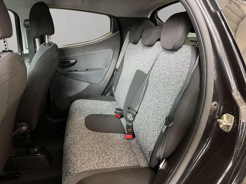 Lancia Ypsilon Ypsilon 1.0 firefly hybrid Silver s&s 70cv - PROMO SIRONIAUTO+