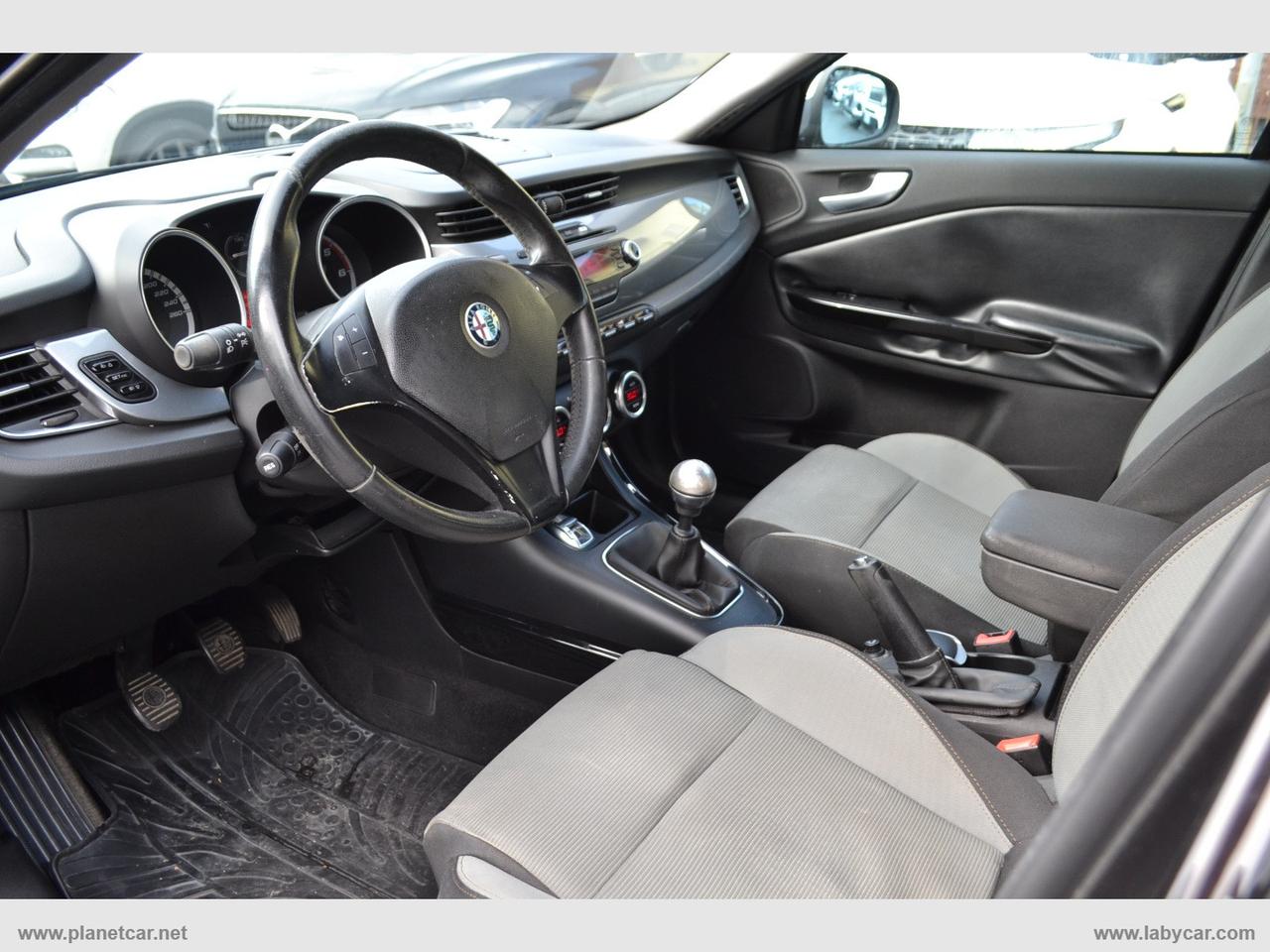 ALFA ROMEO Giulietta 1.6 JTDm-2 105 CV Distinctive