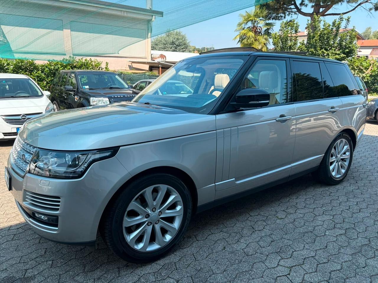 Land Rover Range 3.0 TDV6 Autobiography