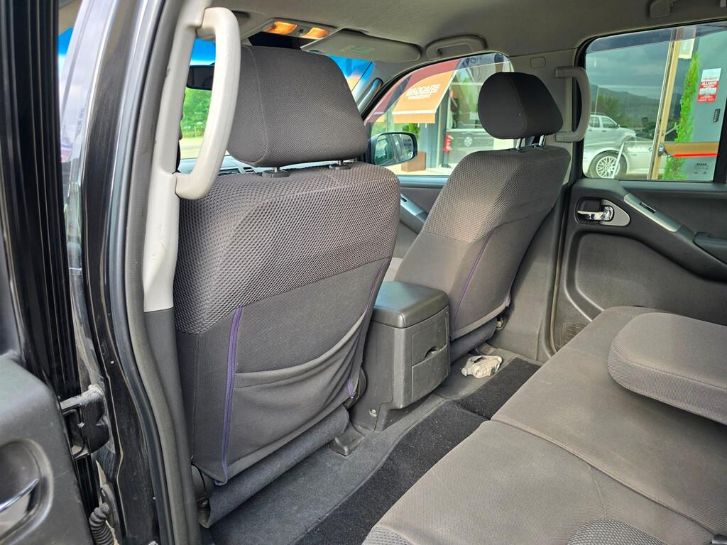 Nissan Navara 2.5 dCi 174CV "LE"
