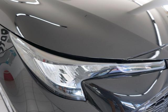 TOYOTA Corolla 1.8 Hybrid Business