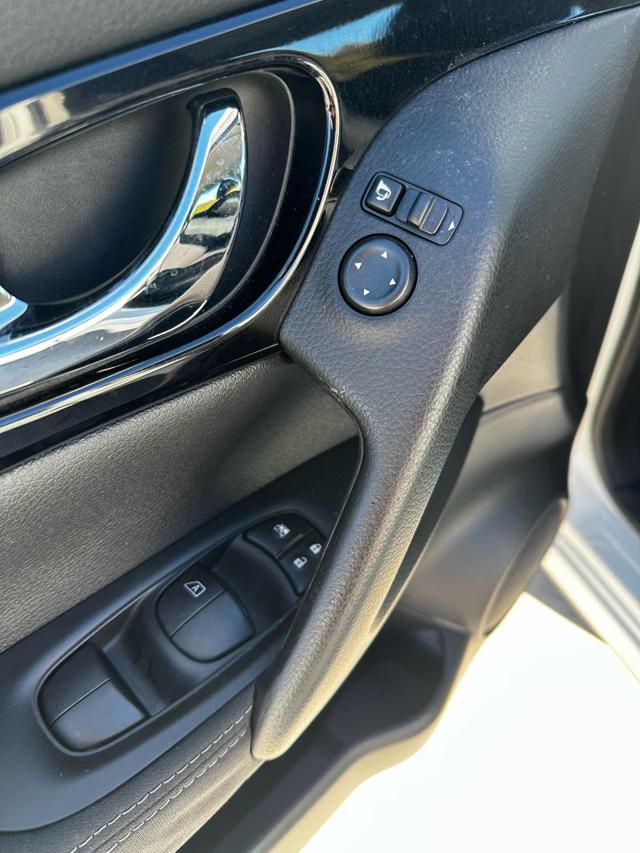 NISSAN Qashqai 1.2 DIG-T Tekna OK NEOPATENTATO