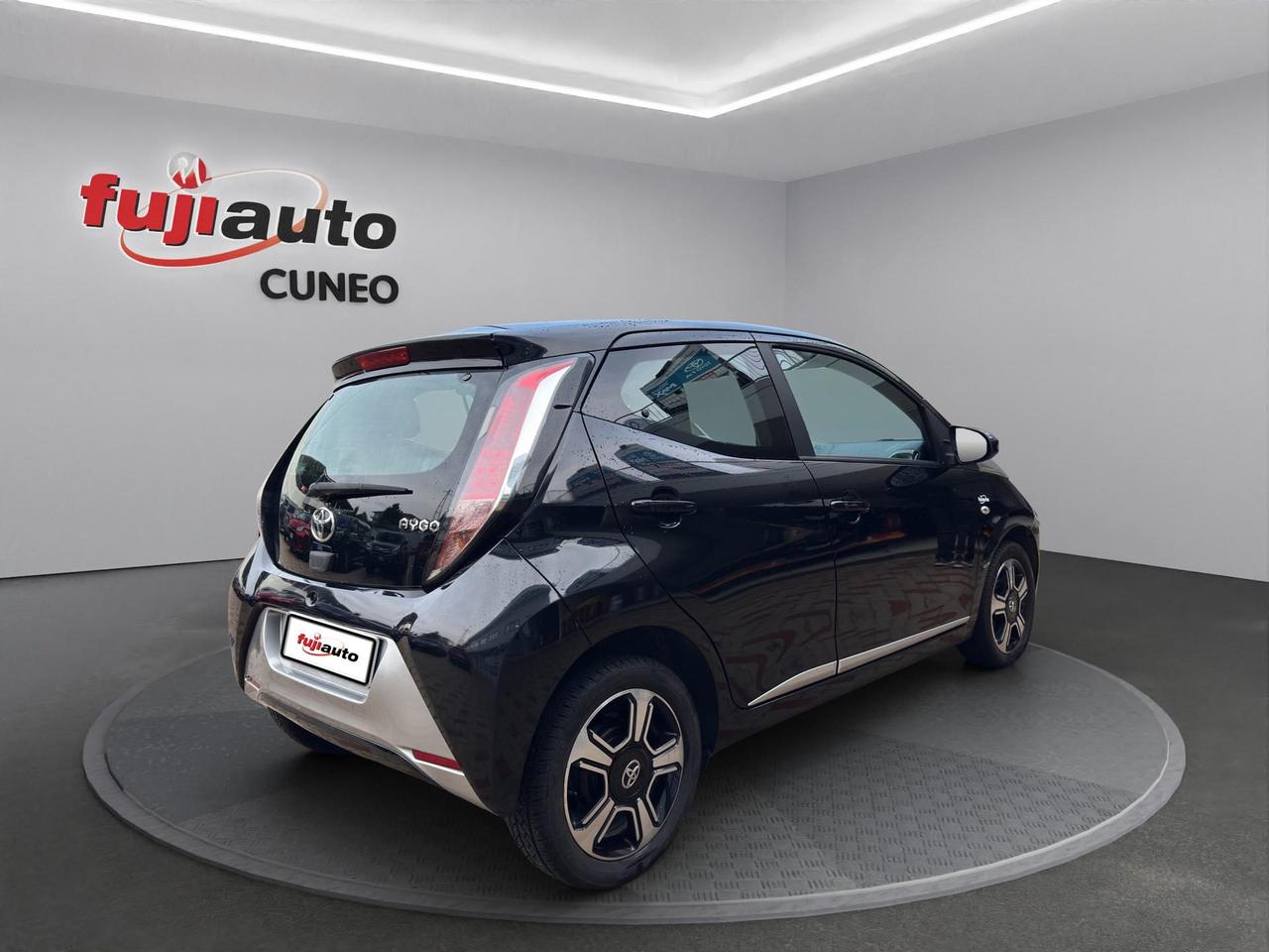 Toyota Aygo 5p 1.0 x-clusiv