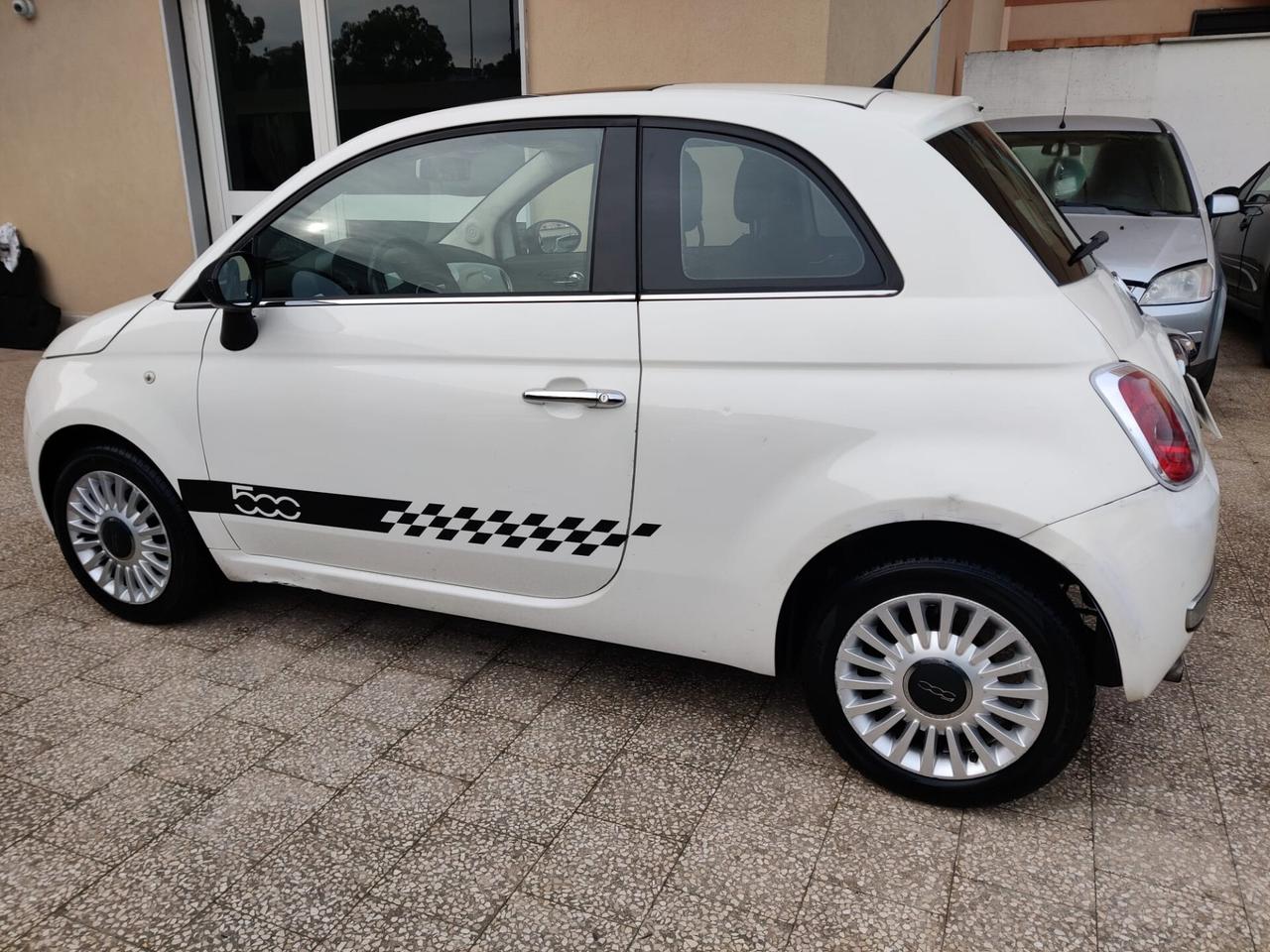 Fiat 500 benz tetto panoramico