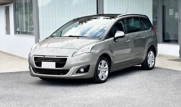 Peugeot 5008 - 7 Posti