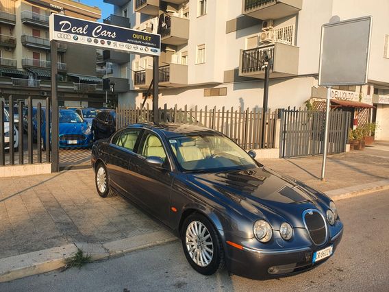 Jaguar S-type 2.7 Diesel V6 Executive