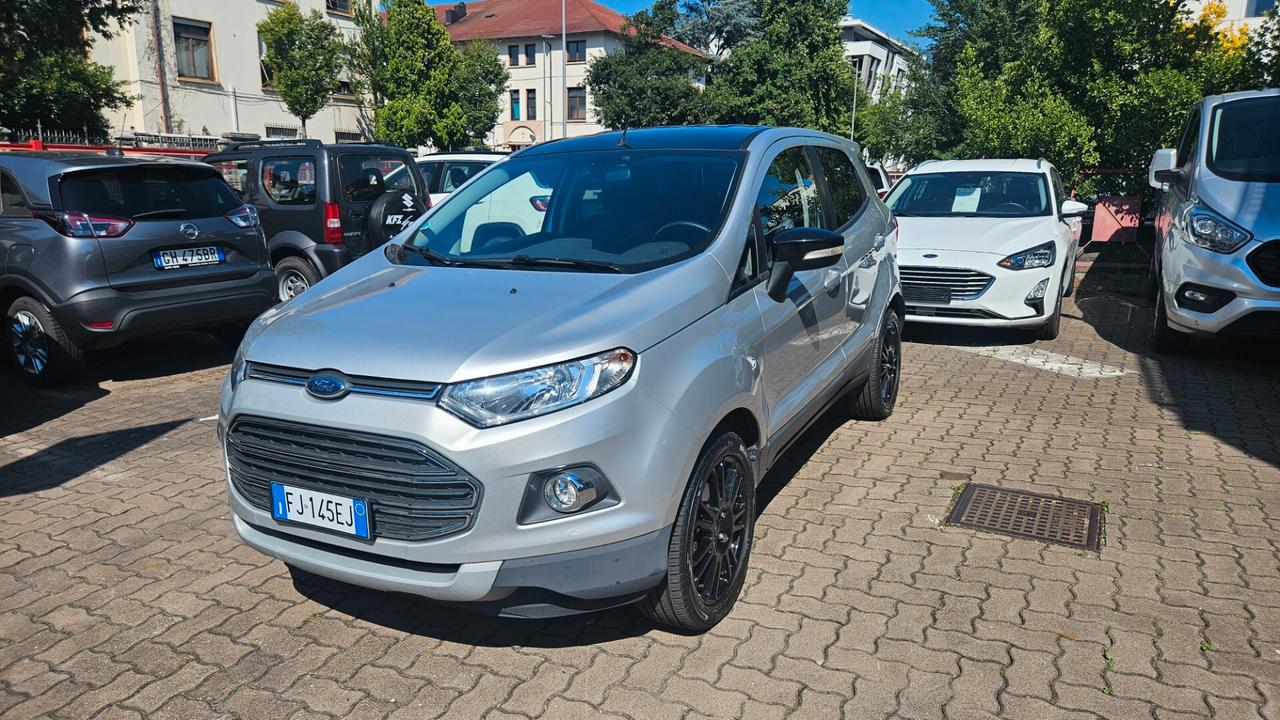 Ford EcoSport 1.5 tdci Titanium 95cv E6 NAVY- BI-COLOR