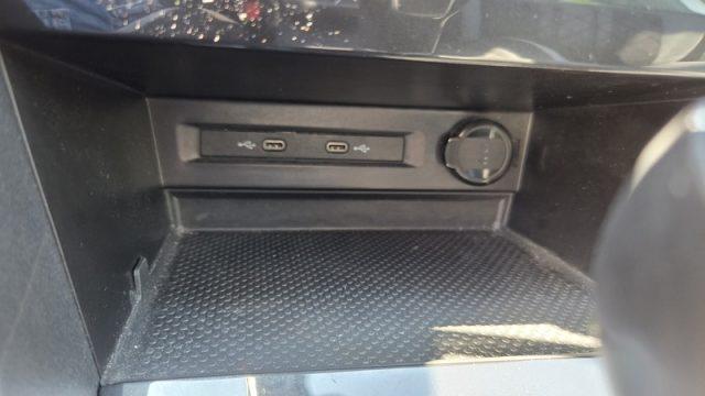 VOLKSWAGEN Tiguan 2.0 TDI 200 CV SCR DSG 4MOTION R-Line PERMUTE