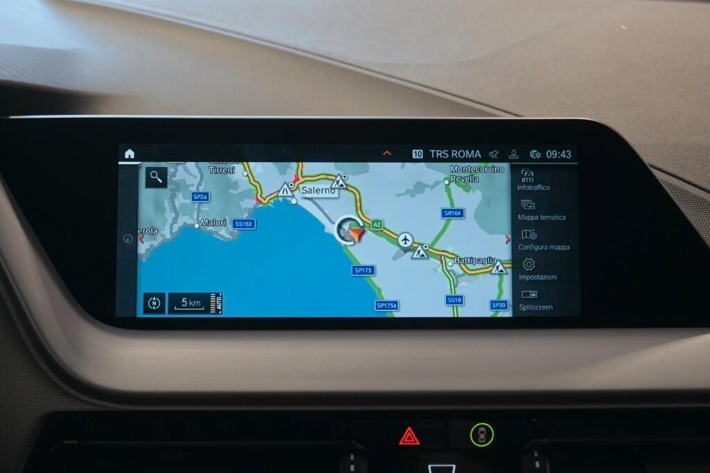 BMW 116D 115CV 6M. BUSINESS ADVANTAGE ( FARI LED - BMW DIGITAL COCKPIT - CRUISE - NAVI - MIRROR - PDC )