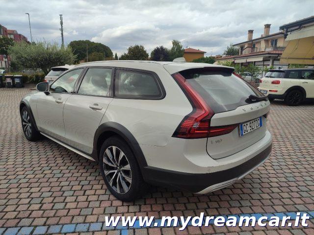 VOLVO V90 Cross Country B4 (d) AWD Geartronic Business Pro