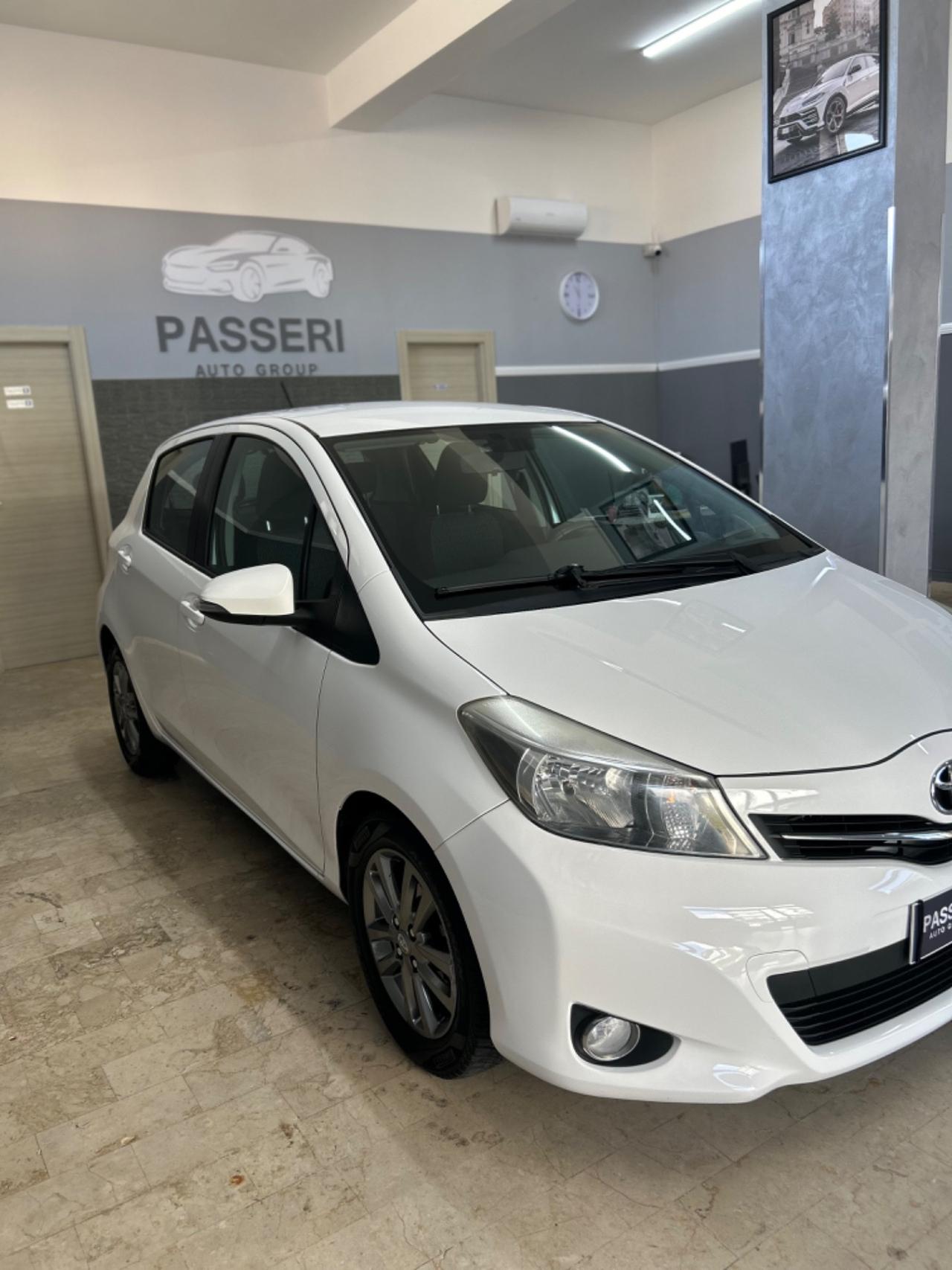 Toyota Yaris 1.4 D-4D 5 porte Lounge