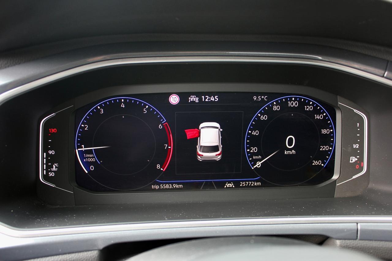 Volkswagen T-Roc 1.0 TSI Style FARI LED PERFORMANCE SENSORI