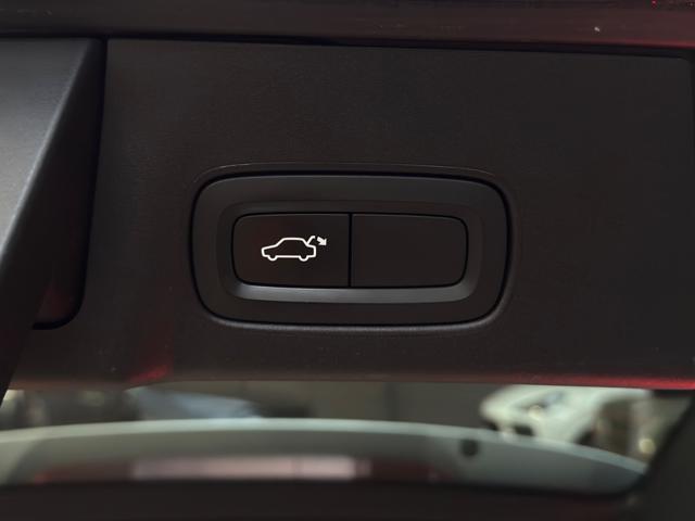 VOLVO V90 D4 Geartronic Momentum