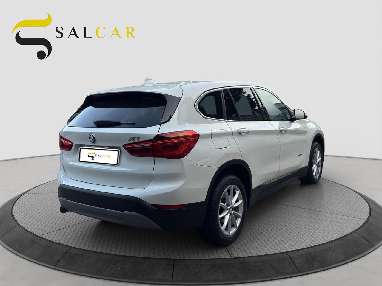 Bmw X1 x-drive18d Advantage automatica 2016