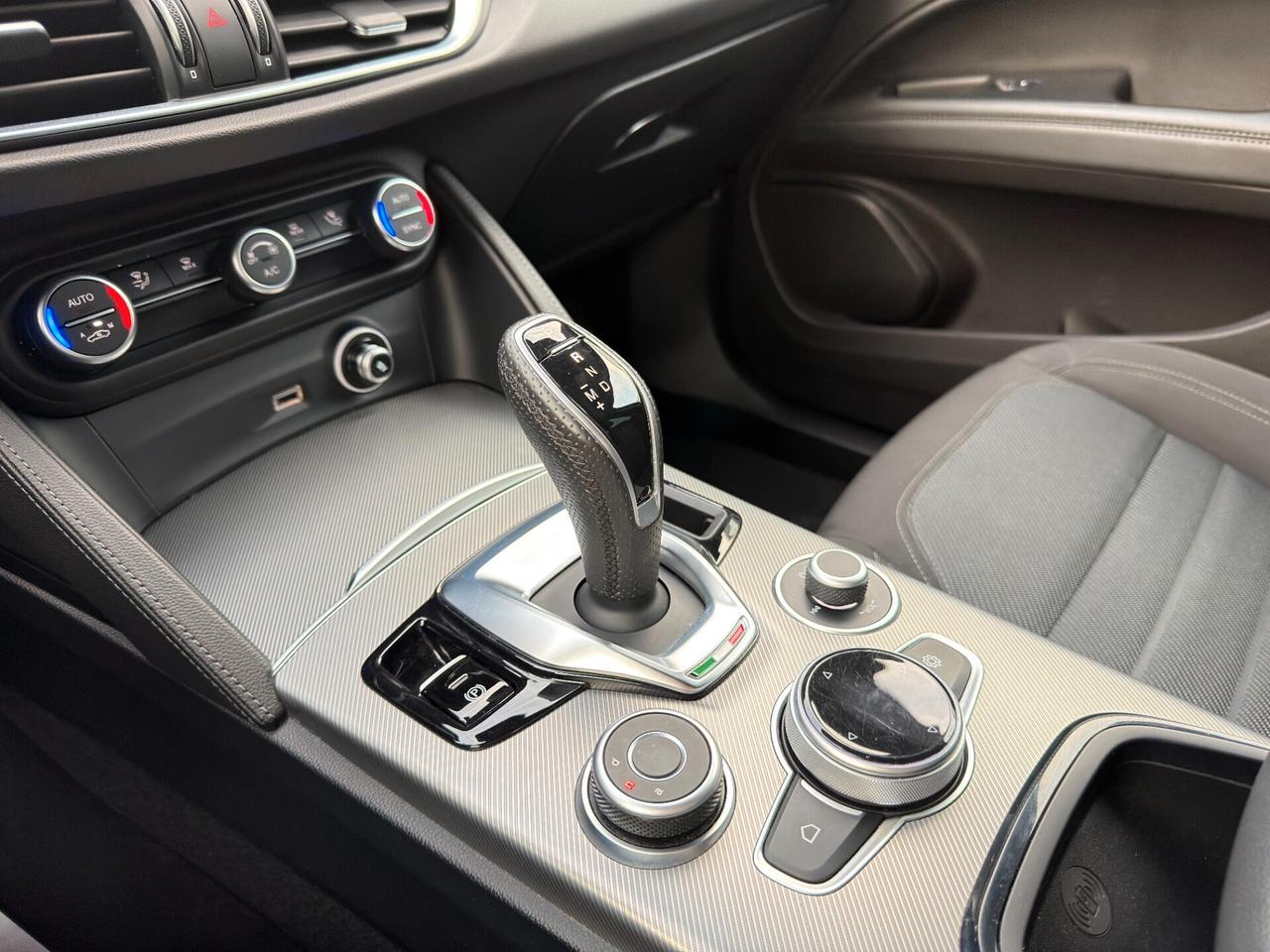 Alfa Romeo Stelvio 2.2 AT8 160 CV RWD Super UNICO PROPRIETARIO ITALIANA