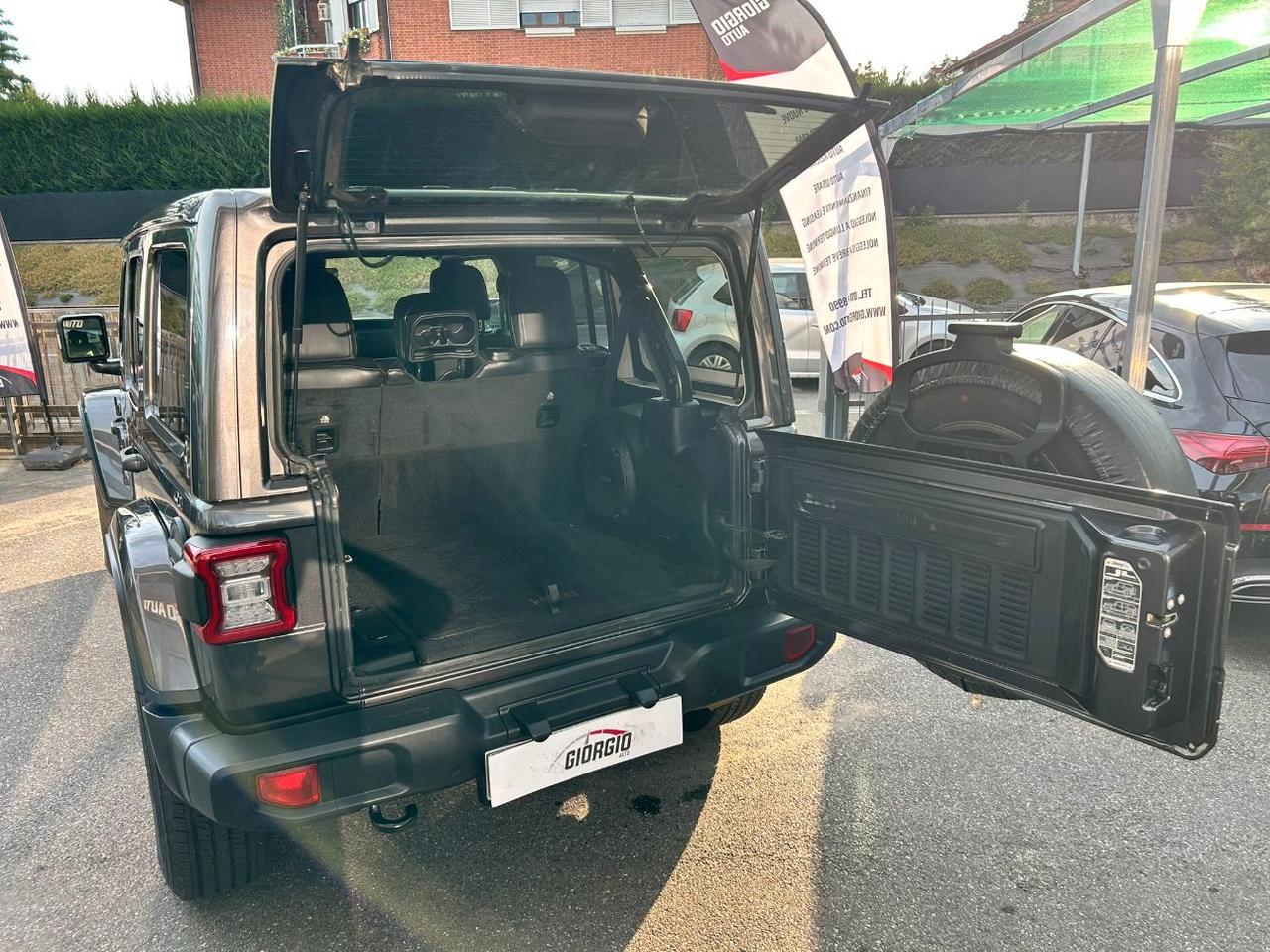 Jeep Wrangler Unlimited 2.0 turbo Sahara 1941 by Mopar auto