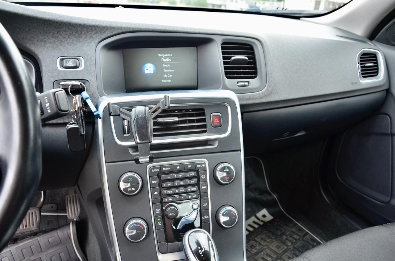 VOLVO S60 2.0 D3 KINETIC 136cv GEARTRONIC, UFF ITALIANA, SERVICE CON FATTURE, NAVI, BLUETOOTH, PERMUTE
