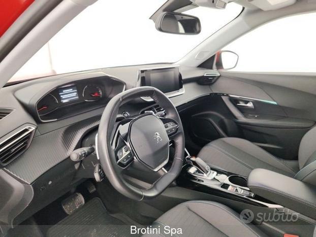 Peugeot 2008 BlueHDi 130 EAT8 S&S Allure