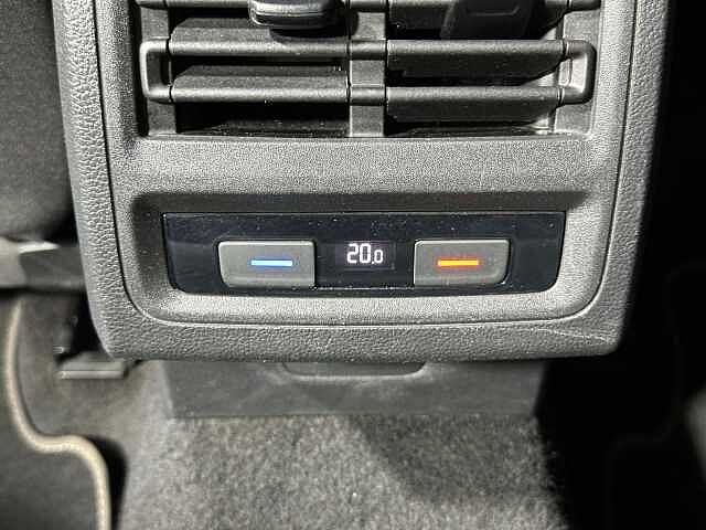 Volkswagen Golf 8ª serie 1.4 TSI eHYBRID 204 CV DSG Style