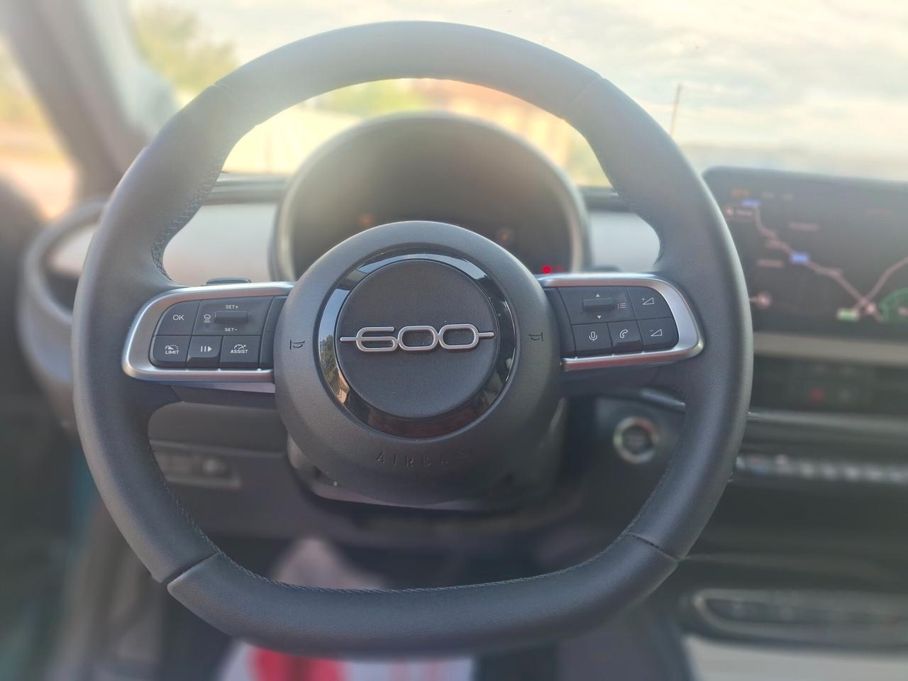 Fiat 600 Hybrid, La Prima