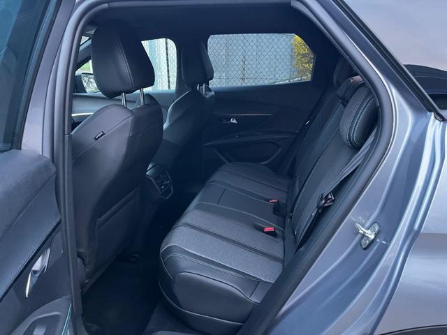 PEUGEOT 3008 Hybrid 180 e-EAT8 Allure Pack