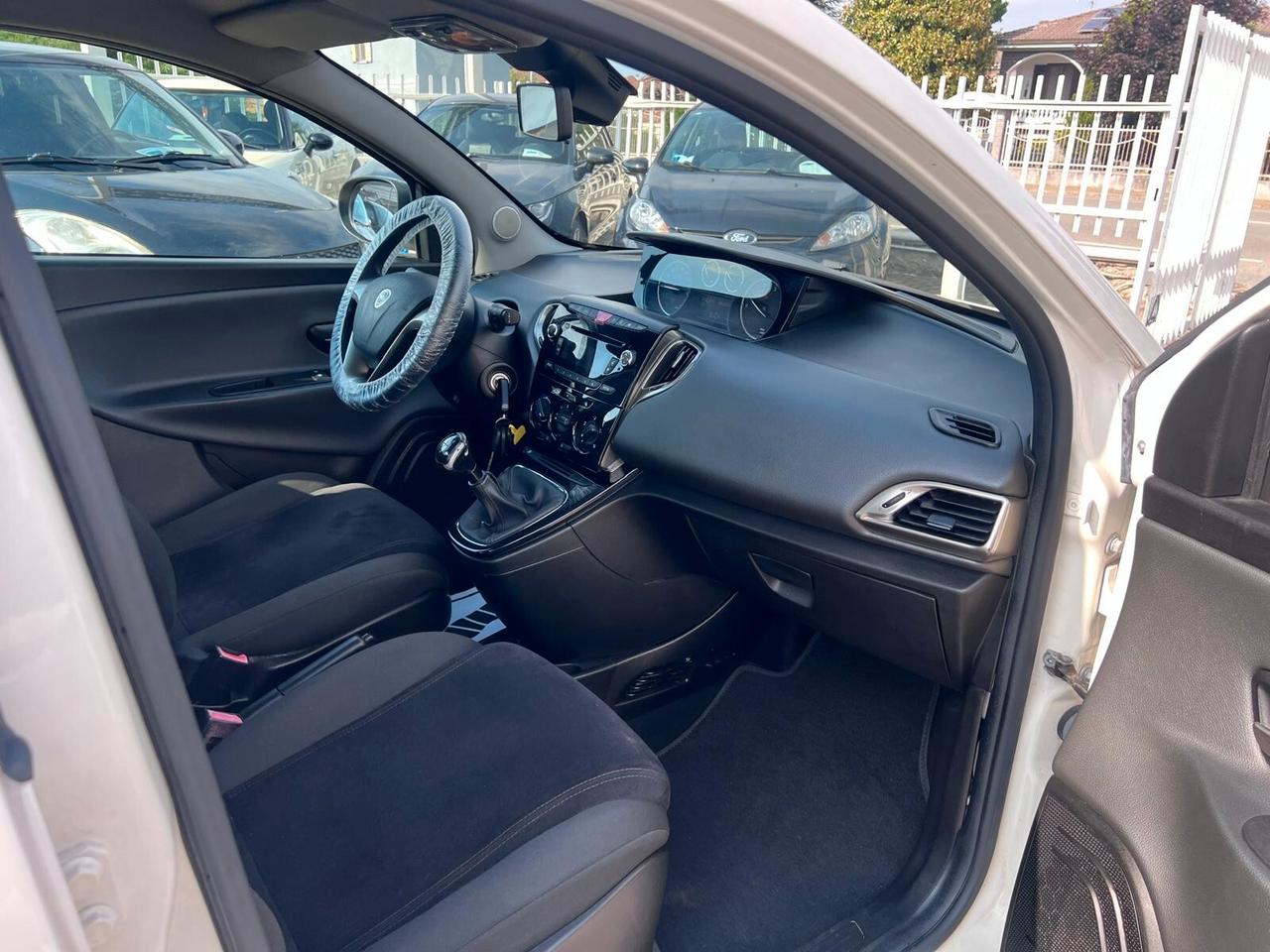 Lancia Ypsilon 1.3 MJT 16V 95 CV 5 porte S&S Gold