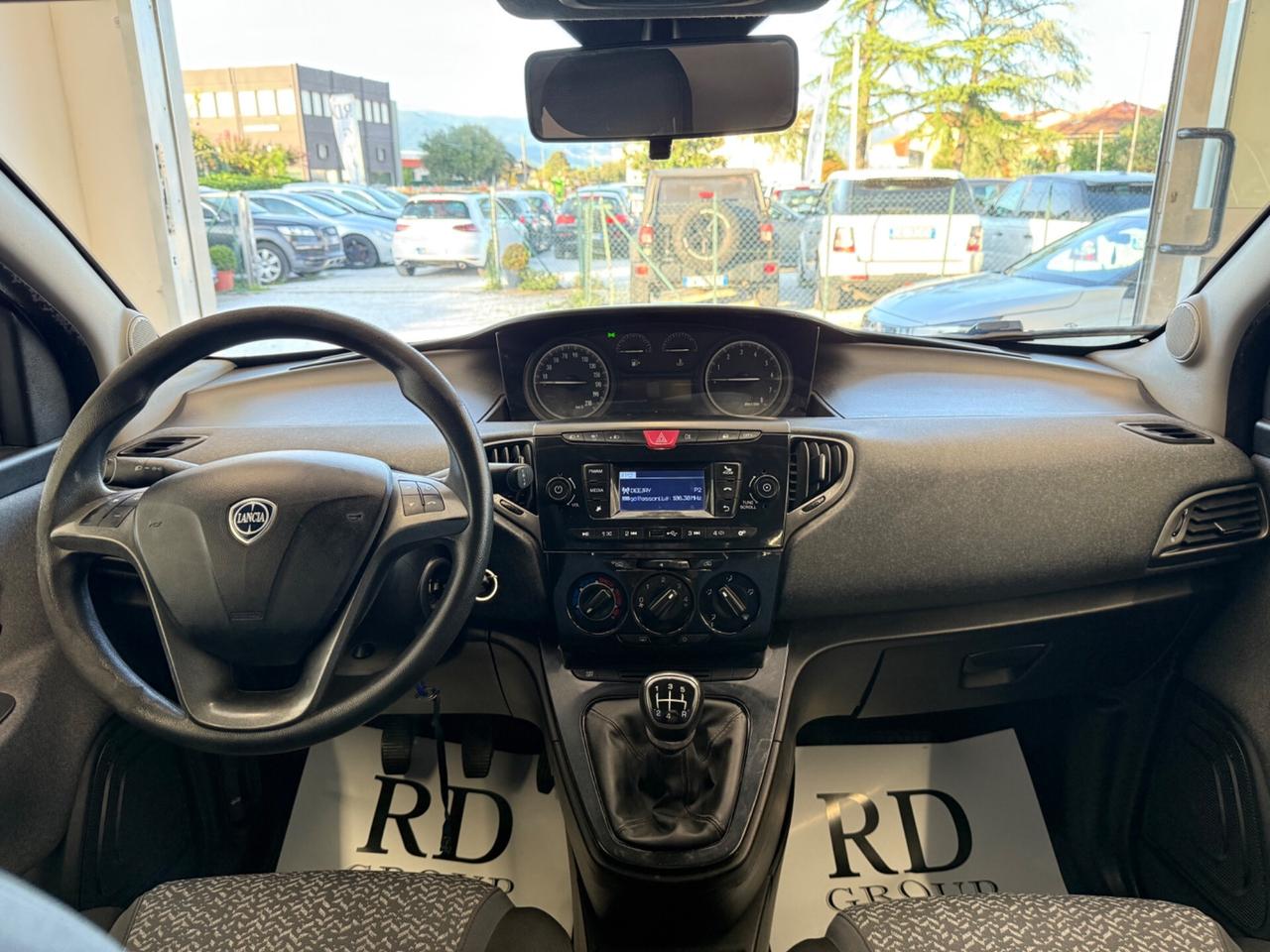 Lancia Ypsilon 1.2 69 CV 5 porte S&S Gold okneopatentati
