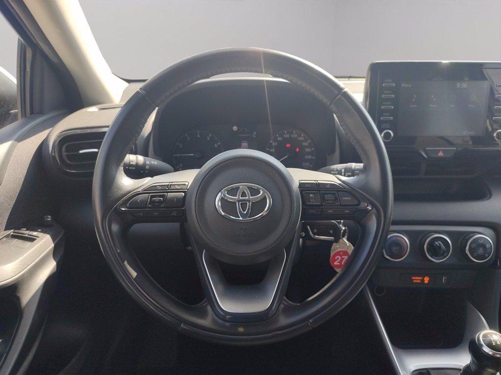 TOYOTA Yaris 1.0 active del 2023